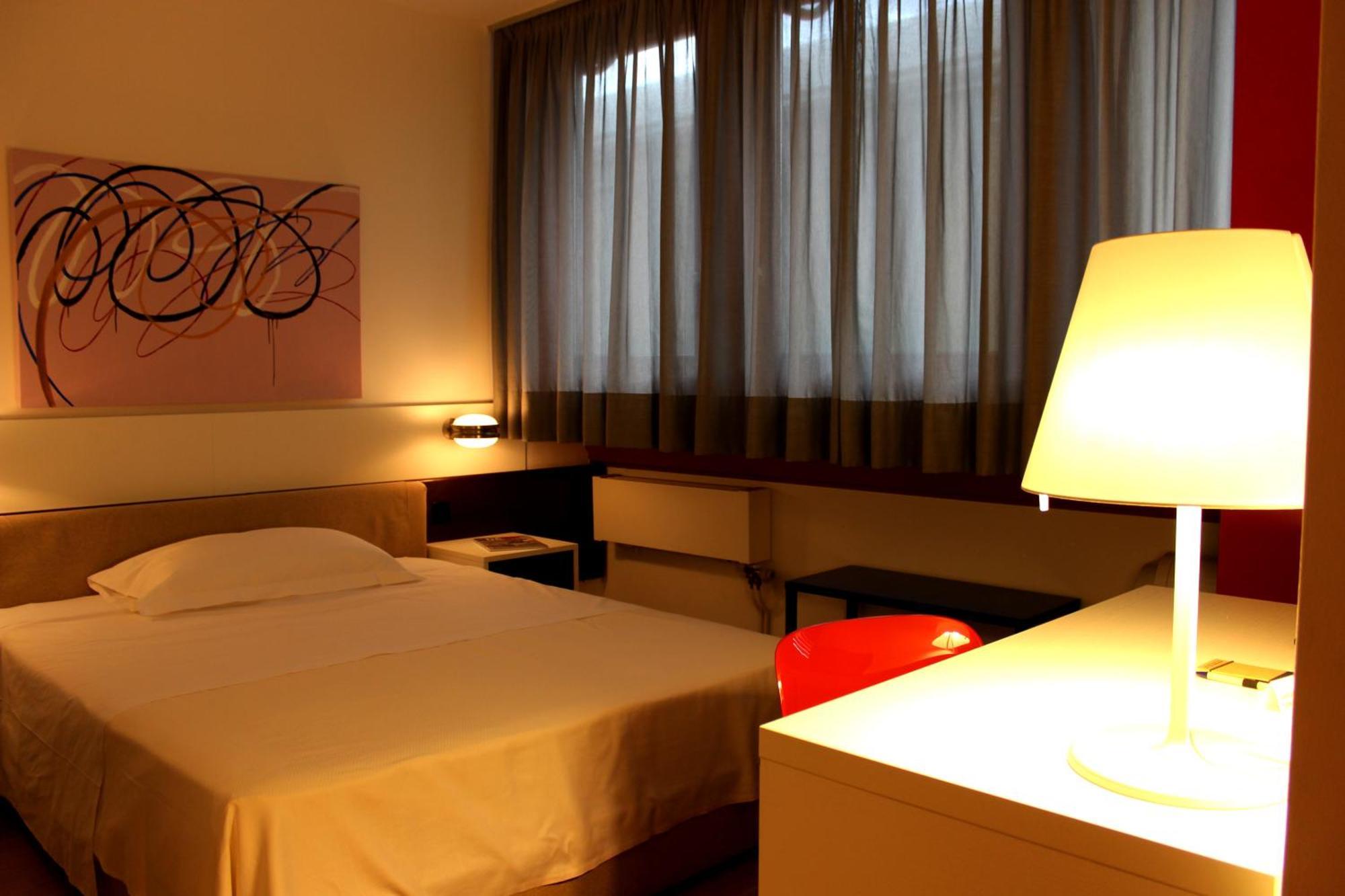 Hotel Garni Centro キアッソ エクステリア 写真